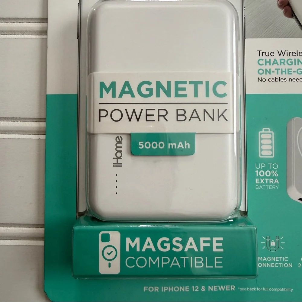 iHome Magnetic Power Bank 5000 mAh Wireless Charging on the Go